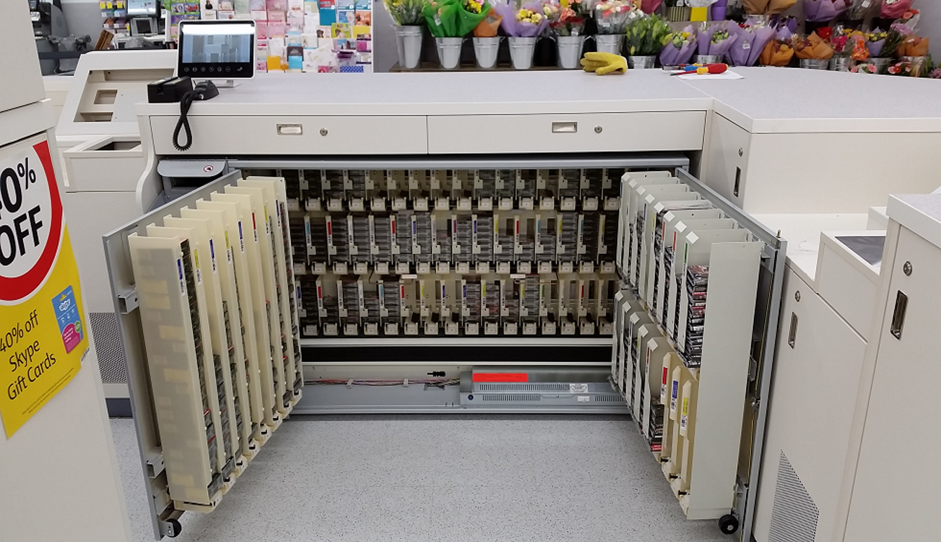 SmokyThek CS under-counter dispenser with open doors